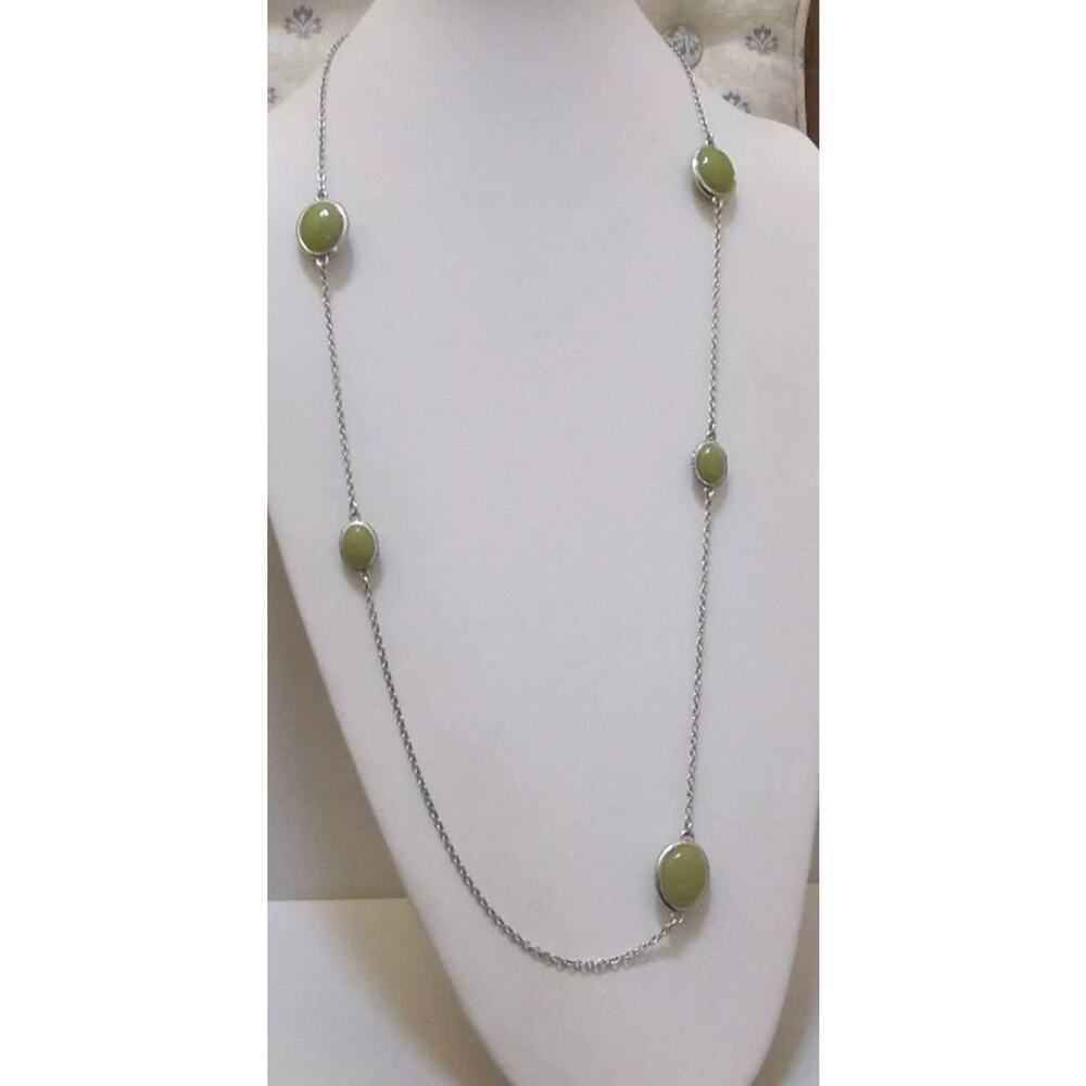 NWT ANN TAYLOR 36” Silver Tone Station Necklace w Pea Green Lucite Beads